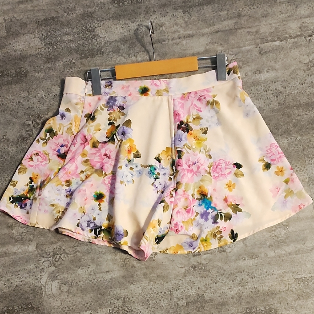 Oh My Love Cream Floral High-Waist Skort with Pink & Yellow Blooms